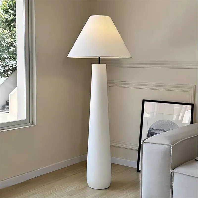 Wabi Sabi White Mushroom Stand - Resin Art Floor Design recension och pris